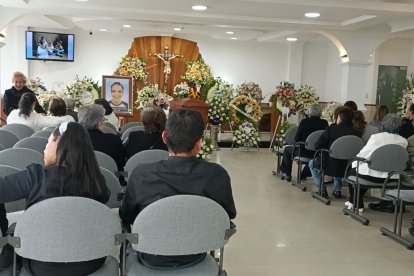 En las honras fúnebres de Victoria Moreno estuvieron parientes y amigos.