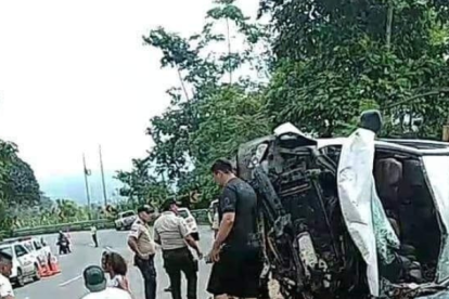 Tres personas fallecieron en fatal accidente de tránsito.