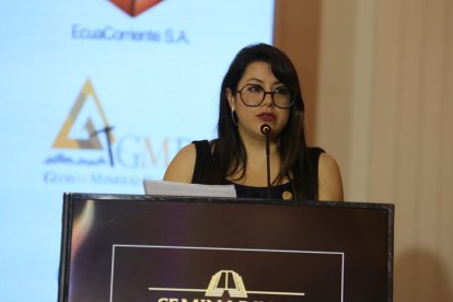 Andrea Arrobo fue la primera mujer en la historia del Ecuador que lideró el ministerio de Energía y Minas