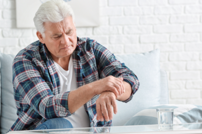 Adultos mayores son los más afectados en el tema de párkinson.