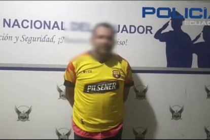 El hombre fue detenido por agentes policiales del distrito Ceibos.