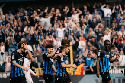 Joel Ordoñez destaca como defensa central en Brujas.