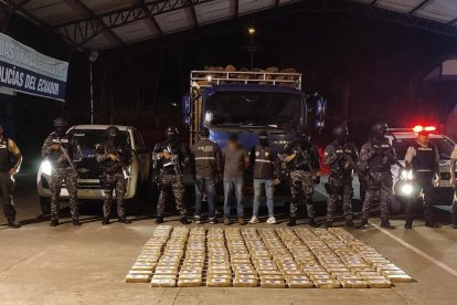 Golpe al narcotráfico en Esmeraldas: casi 200 kilos de cocaína incautados.