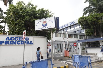 Los médicos procesados laboran en esta casa de salud de la Policia Nacional.