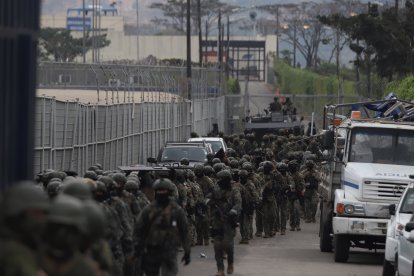Los militares intervinieron la cárcel Regional luego de recibir información sobre armas y explosivos ocultos.