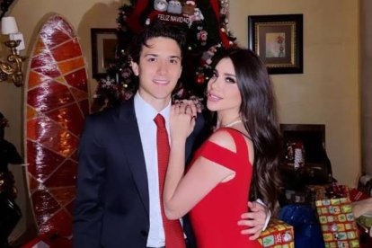 Santiago Noboa y Naíza durante las festividades navideñas.