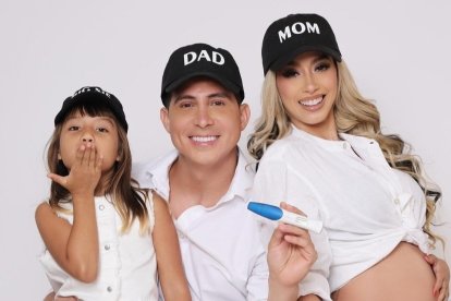 Don Day,  Elizabeth Cader y su hija Liahna, compartieron la felicidad con sus seguidores en las redes sociales.