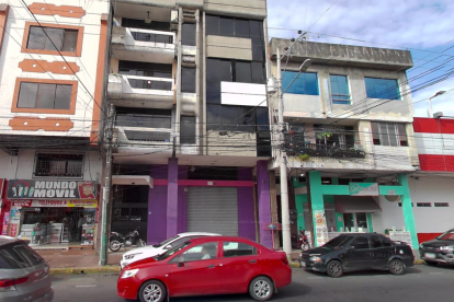 Un edificio vincularía a Landy Párraga con familiar del expresidente de la Asamblea.