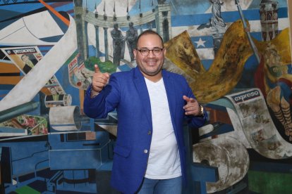 Adolfo Olivares afirma que cantar rockola no es nada fácil