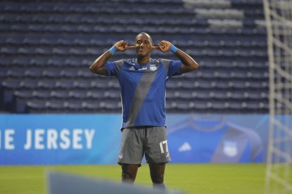 Jaime Ayoví, autor del 1-0 en el Capwell para Emelec.