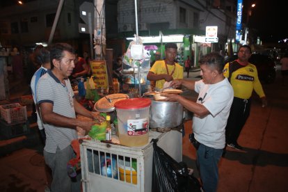 Don Raúl atiende el negocio familiar desde hace 20 años.