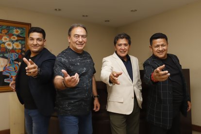 Freddy Rivadeneira, Andrés García, Augusto Galarza y Amado Terán, son Los Caballeros del Amor.