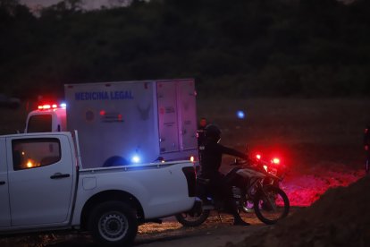 El levantamiento de los cuerpos se dio en la noche del jueves, cerca de las 19:30.