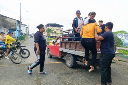 Los familiares se mostraron indignados por lo sucedido.
