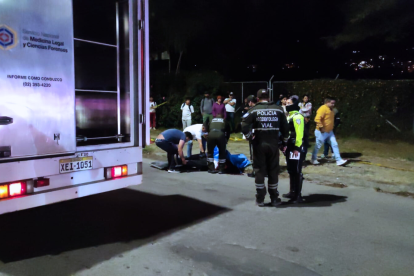 El cadáver fue levantado por miembros de Criminalística.