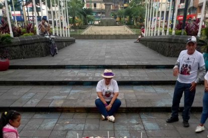 Familiares de las jóvenes sienten alivio por la decisión judicial.