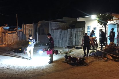 El violento hecho se produjo la noche del viernes, en el barrio La Propicia del cantón La Libertad.