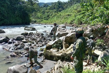 El lugar es resguardado por personal de las Fuerzas Armadas
