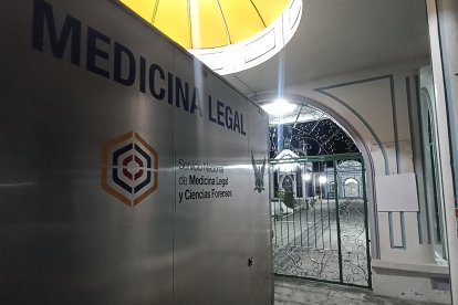 El pequeño cuerpo fue llevado a la morgue de la localidad. Las investigaciones continúan.