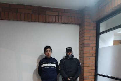 El presunto ladrón huyó en una bicicleta, pero fue capturado.