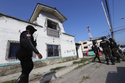 Los agentes policiales realizaron las detenciones en misma vivienda en la que se produjo el asesinato.