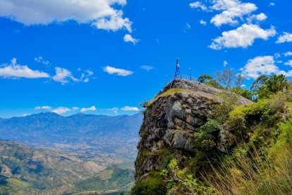Con sus verdes valles junto a imponentes montañas Paltas atrae.
