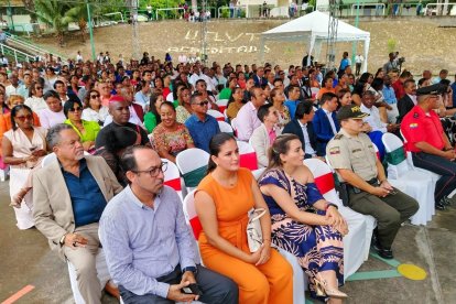 Autoridades estuvieron presentes en el festejo de aniversario de la Universidad.