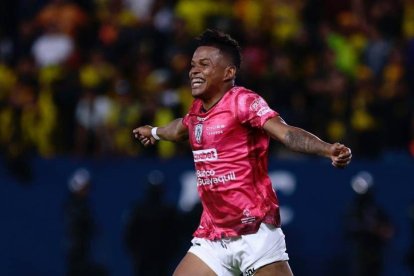 Alexander Bolaños está suspendidos mientras dura la investigación.