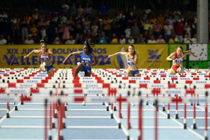 Estrellita logró la marca que la lleva a París en eventos universitarios en EE. UU., donde compite desde hace más de ocho años.