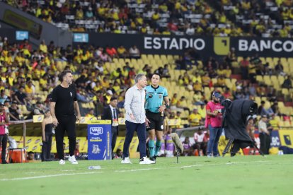 Ariel Holan, sin tanto show mediático, le cambió 
la cara al Barcelona.