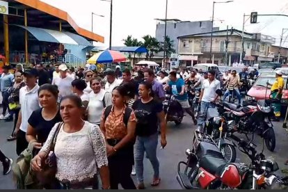La mañana de este lunes 27 de mayo fue sepultado el conocido comerciante.