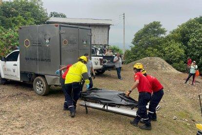 Pasado el medio día de este martes 28 de mayo rescataron a los fallecidos en el siniestro con el aeronave.