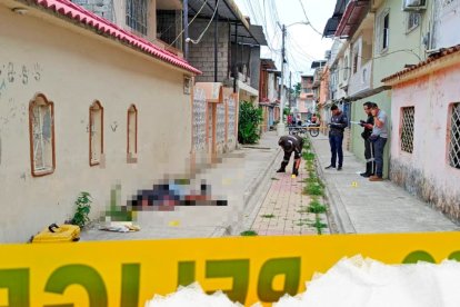 El hombre corrió por más de una cuadra para escapar de los criminales.