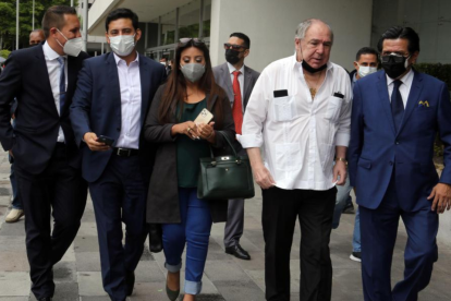 Abdalá Bucaram fue procesado por presunta delincuencia organizada, pero el juicio no se ha instalado.