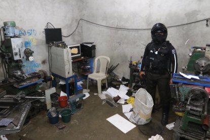El taller clandestino en Guayaquil.