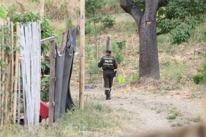 La Policía investiga el hallazgo en la coop. Reinaldo Quiñónez.