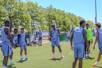 La selección de Ecuador trabjando en el Filadelfia Unión