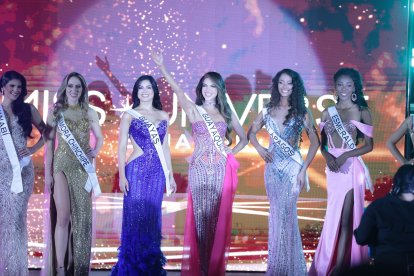 Candidatas a Miss Universo Ecuador en la gala preliminar.
