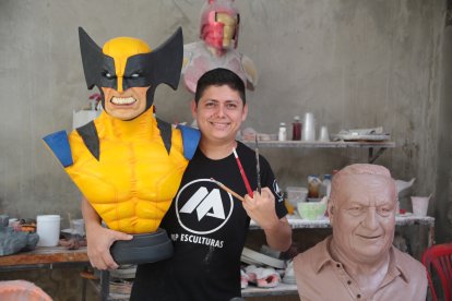 Manuel muestra sus obras más recientes