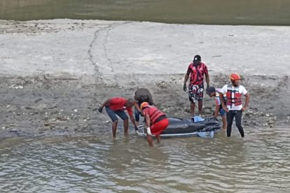 El cuerpo fue rescatado de las aguas del río Taone