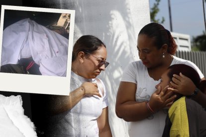 Familiares de la pareja asesinada llegaron a la morgue a retirar sus cuerpos. Lloraban desconsolados.