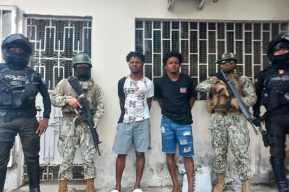 Las detenciones se lograron durante un patrullaje preventivo en la cooperativa Guayas y Quil, al sur de Guayaquil.