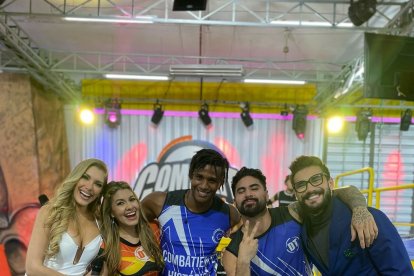 De izquierda a derecha: Emiliana Valdez, Isis Zurita, Oswaldo, Fercho Gómez y Carlos Scavone.