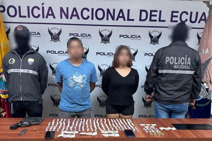 Los ciudadanos fueron llevados hacia una unidad judicial para que se les realice la audiencia de flagrancia.