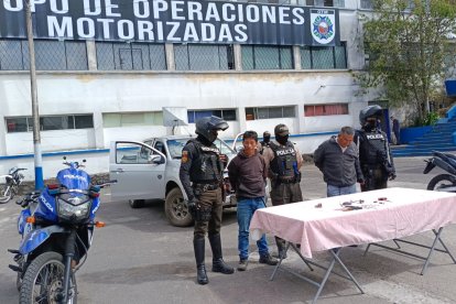 Los sujetos no sabían que el vehículo tenía un dispositivo de rastreo.