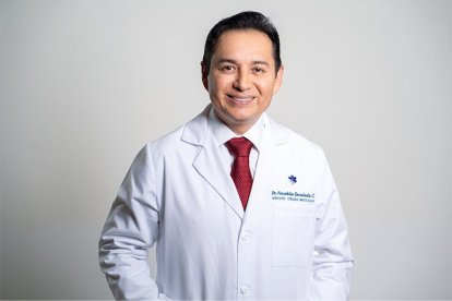 Franklin Encalada abandona su cargo de Ministro de Salud