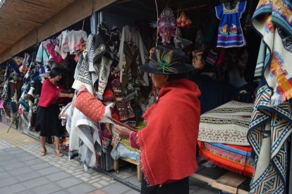 Esta localidad de Tungurahua es conocida por sus tradicionales textiles.
