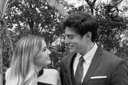 Danilo Carrera e Isabella Fernández captados en una de sus salidas.