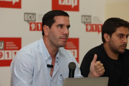 Ministro de Energía, Roberto Luque, en rueda de prensa.
