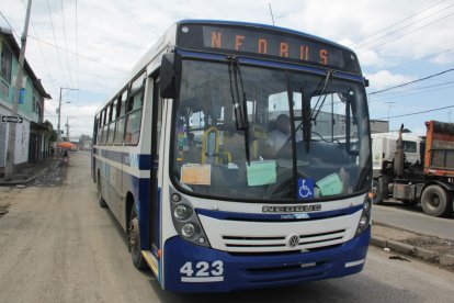 Las rutas alimentadoras retomarán el servicio el sábado 22 de junio. Siete buses se han destinado para estos tramos.